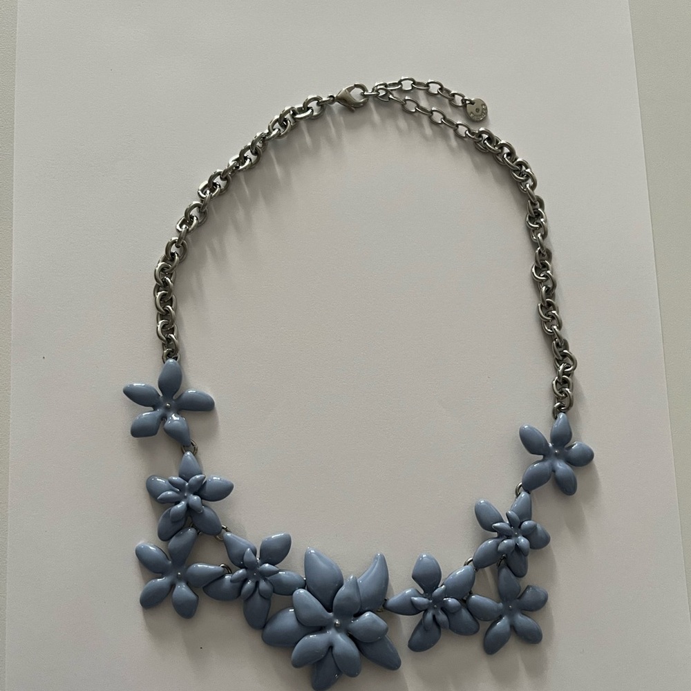 Talbots Periwinkle Flower Necklace - Picture 2 of 4
